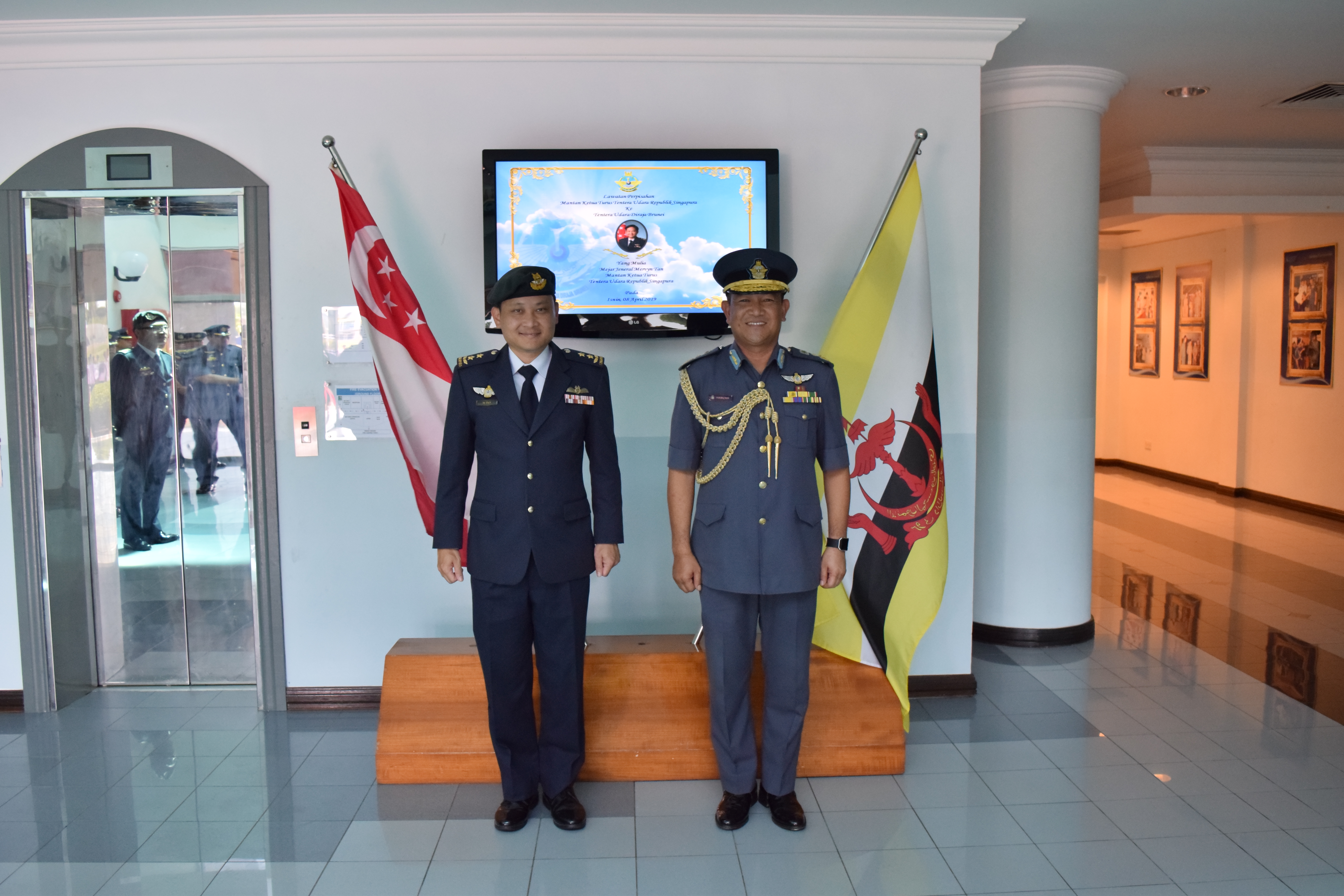 News Headlines Former Chief Of Republic Of Singapore Air